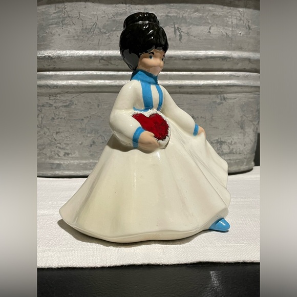 Vintage Kitschy Ceramic Valentine’s Day Heart Girl Figure❤️ - Picture 11 of 16